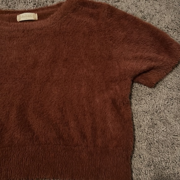 Light Brown soft cropped shirt - Picture 5 of 6